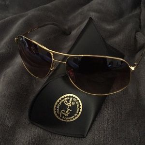 Ray Ban - RB3387 - Aviators. Gold/Brown Gradient